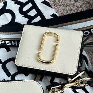 marc jacobs snapshot wallet